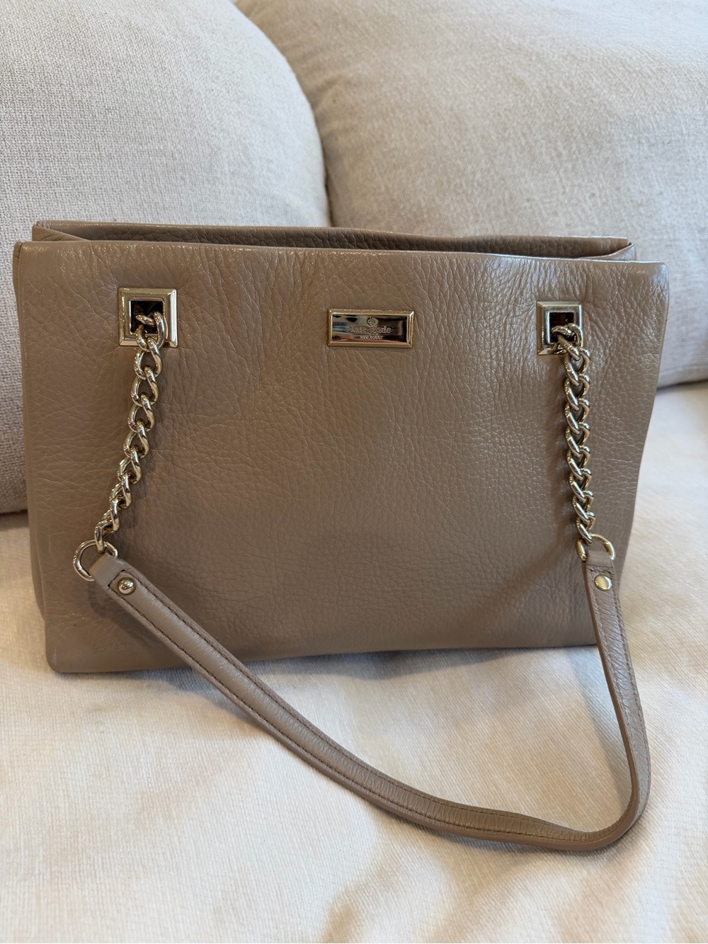 Kate Spade Sedgewick Lane Phoebe Taupe Pebbled Leather Chain Shoulder Bag